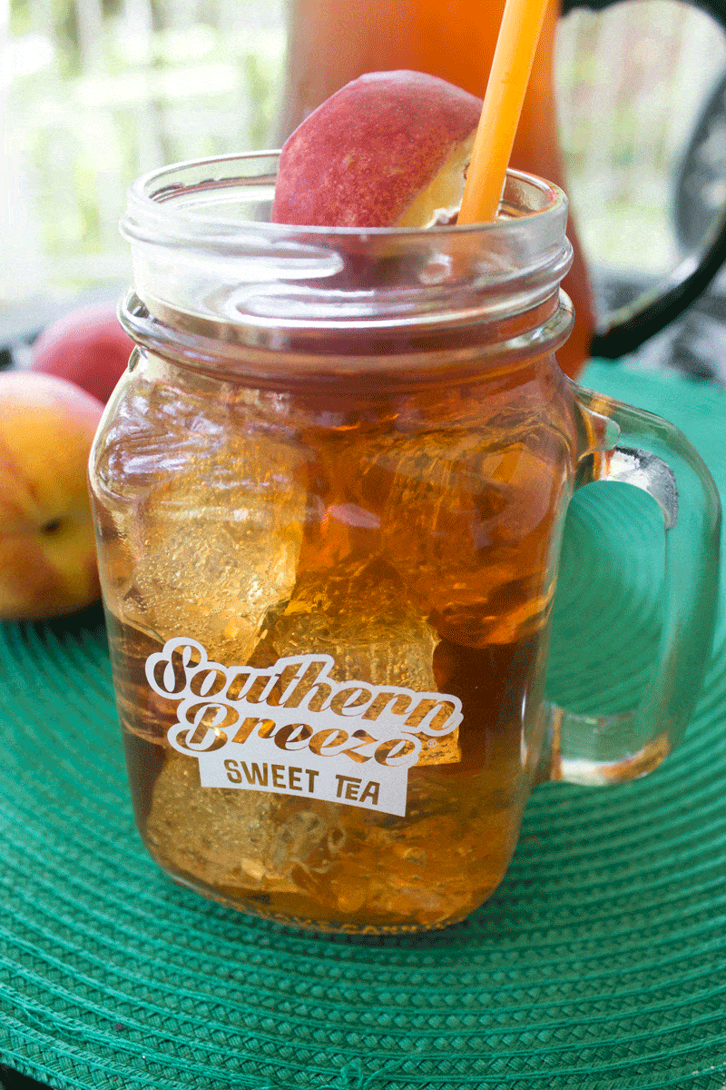 glass of peach tea lemonade in southern breeze sweet tea glass