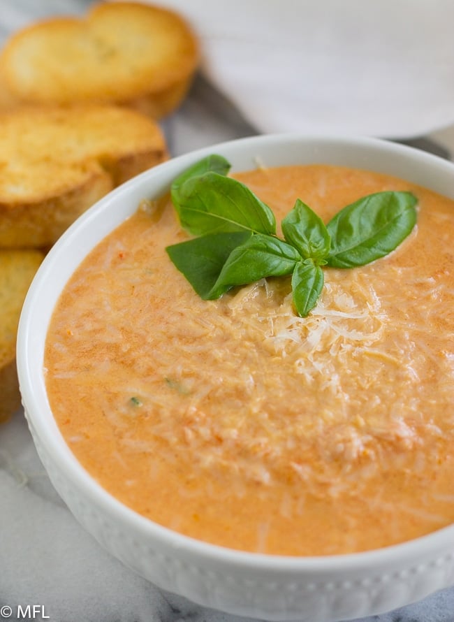 air fryer roasted tomato soup in a bowl