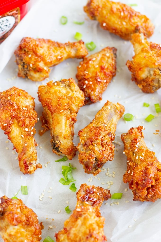 air fried chicken wings with green onions