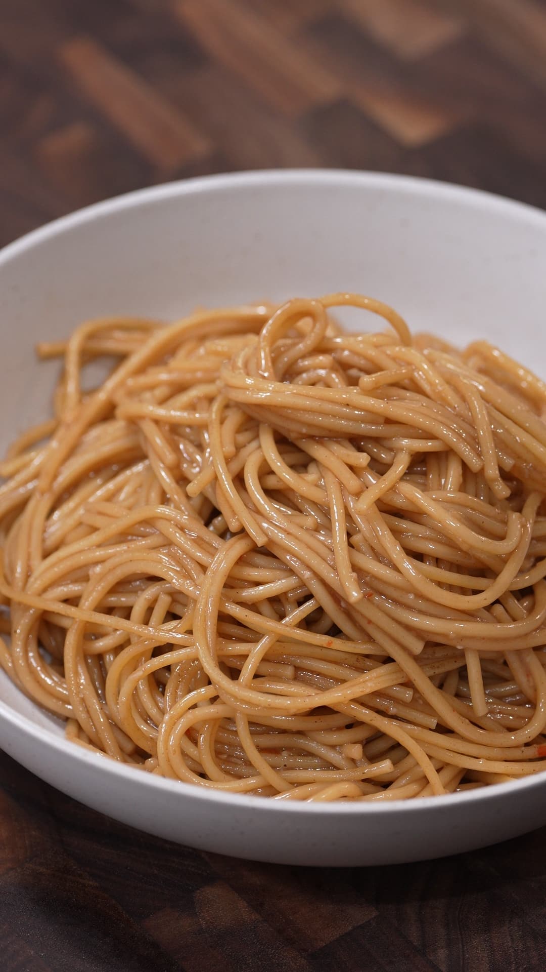 pressure cooker garlic noodles in bowl