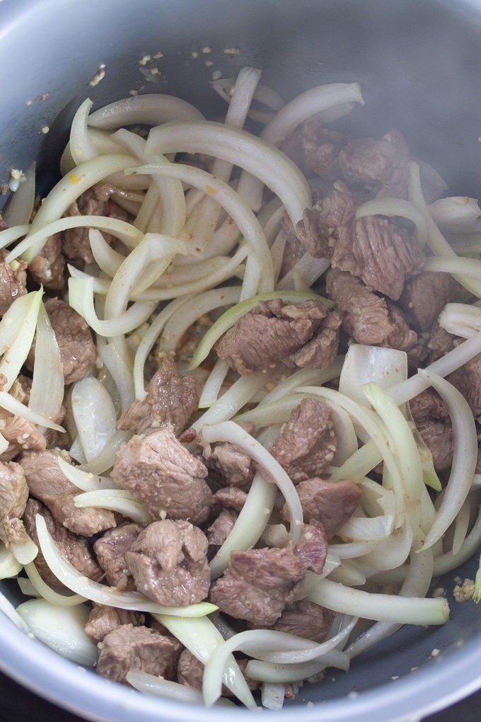 lamb and onions and garlic in instant pot