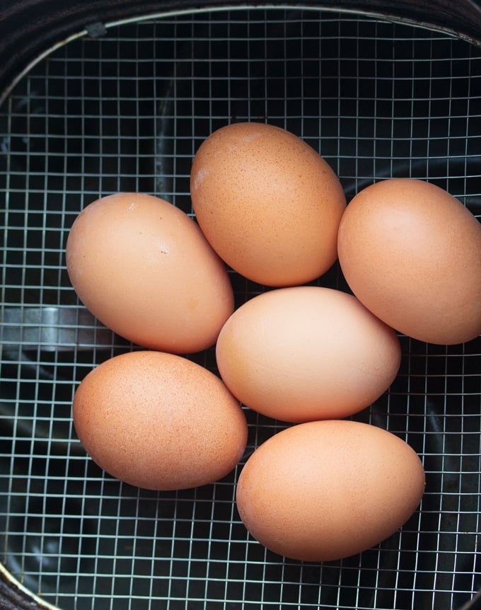 whole eggs in air fryer basket 
