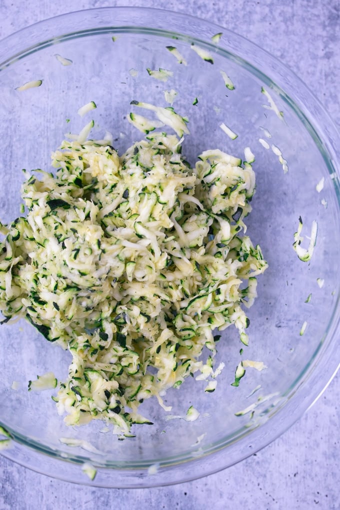 dried zucchini in glass bowl