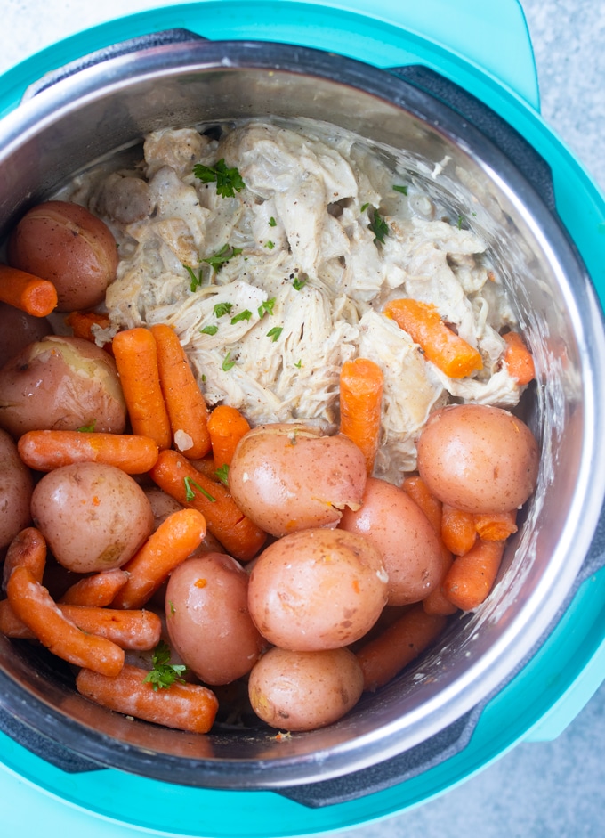 instant pot chicken and potatoes finished dish