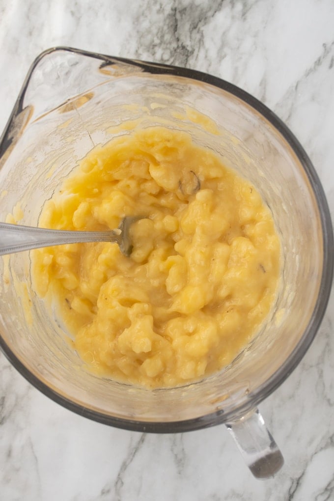 mashed bananas