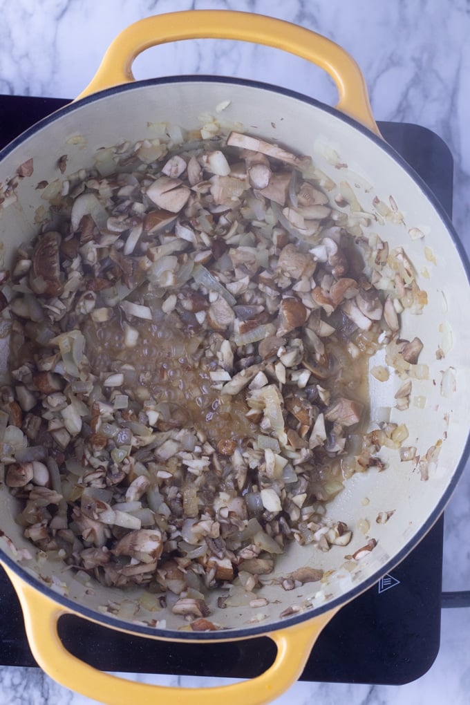 mushrooms in pot