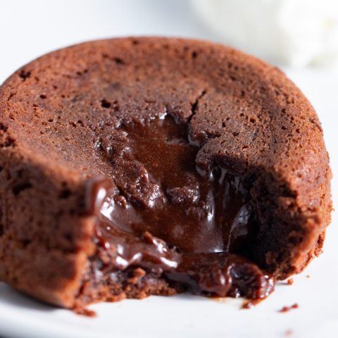 Air Fryer Chocolate Molten Lava Cakes - My Forking Life