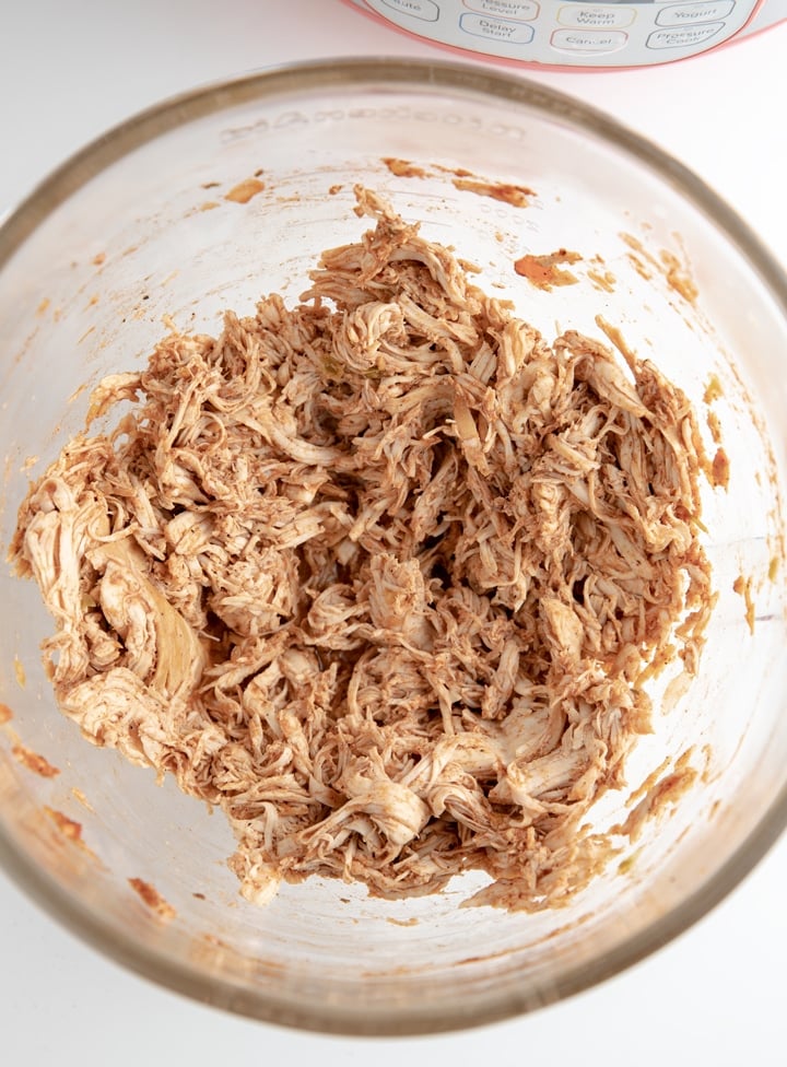 shredded chicken in bowl