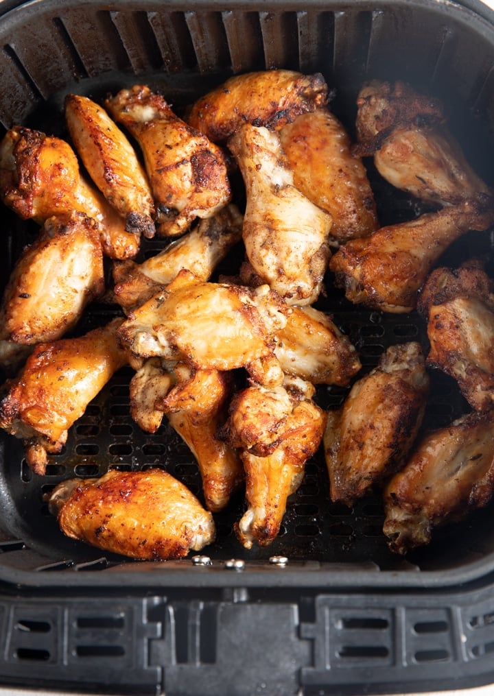 Cooked chicken wings in the air fryer