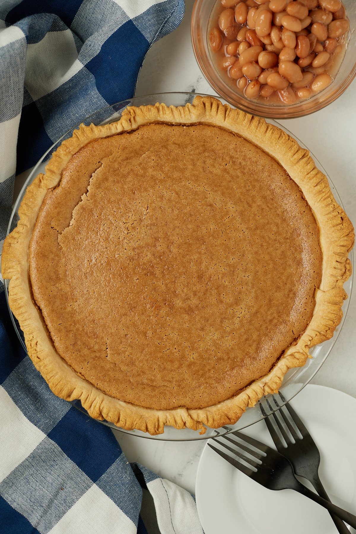 A whole pinto bean pie ready to serve.