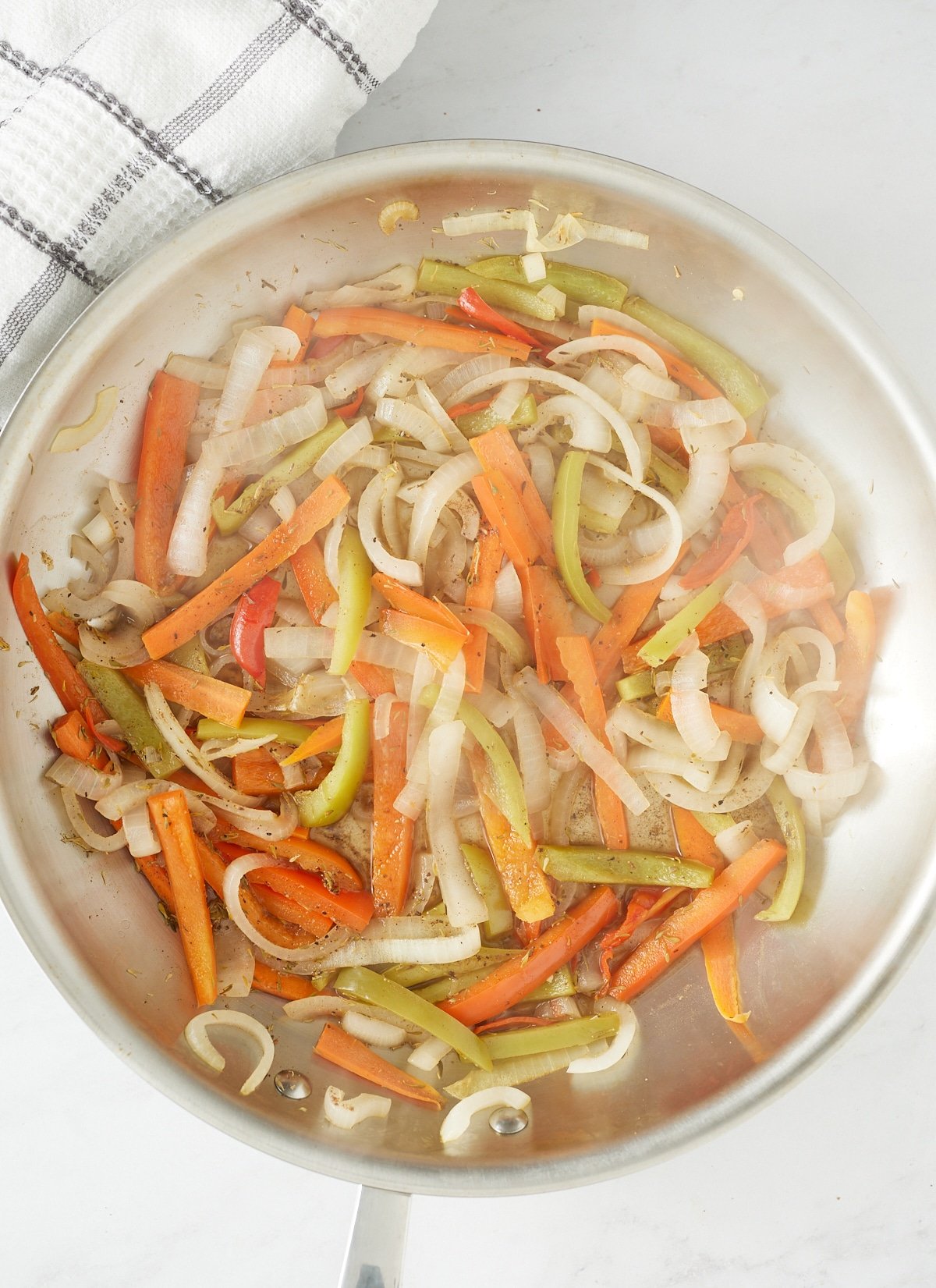 peppers in vinegar sauce and seasoning