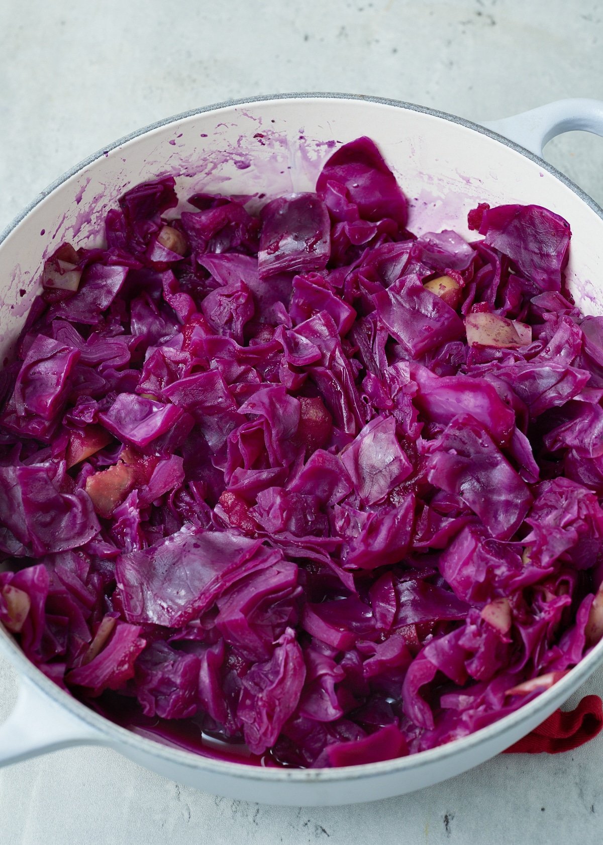 cooked cabbage inside pot