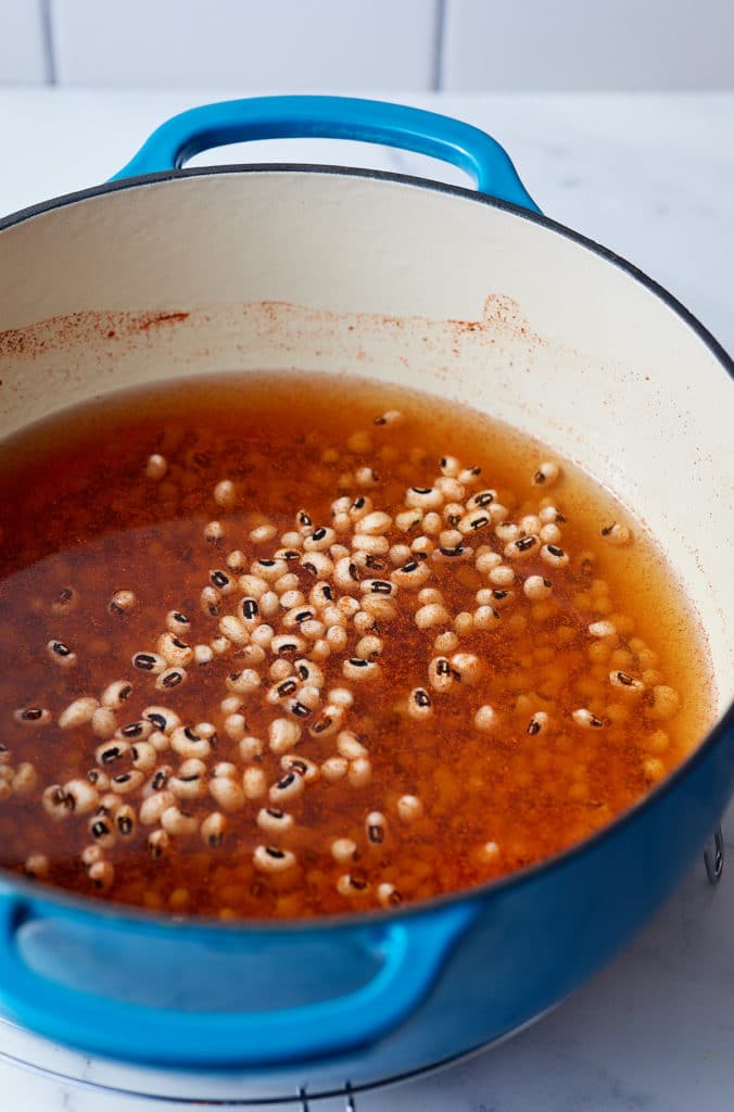 Black eyed peas soaking in water.