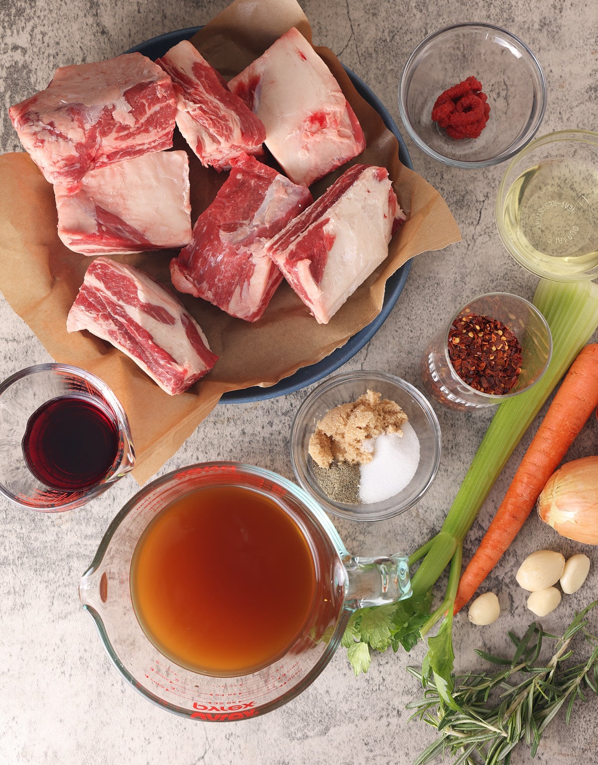 braised beef short ribs recipe ingredients