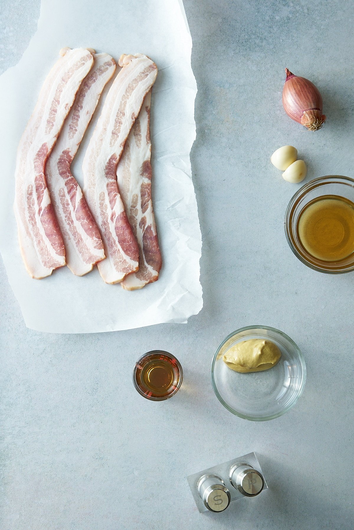 Bacon vinaigrette recipe ingredients.
