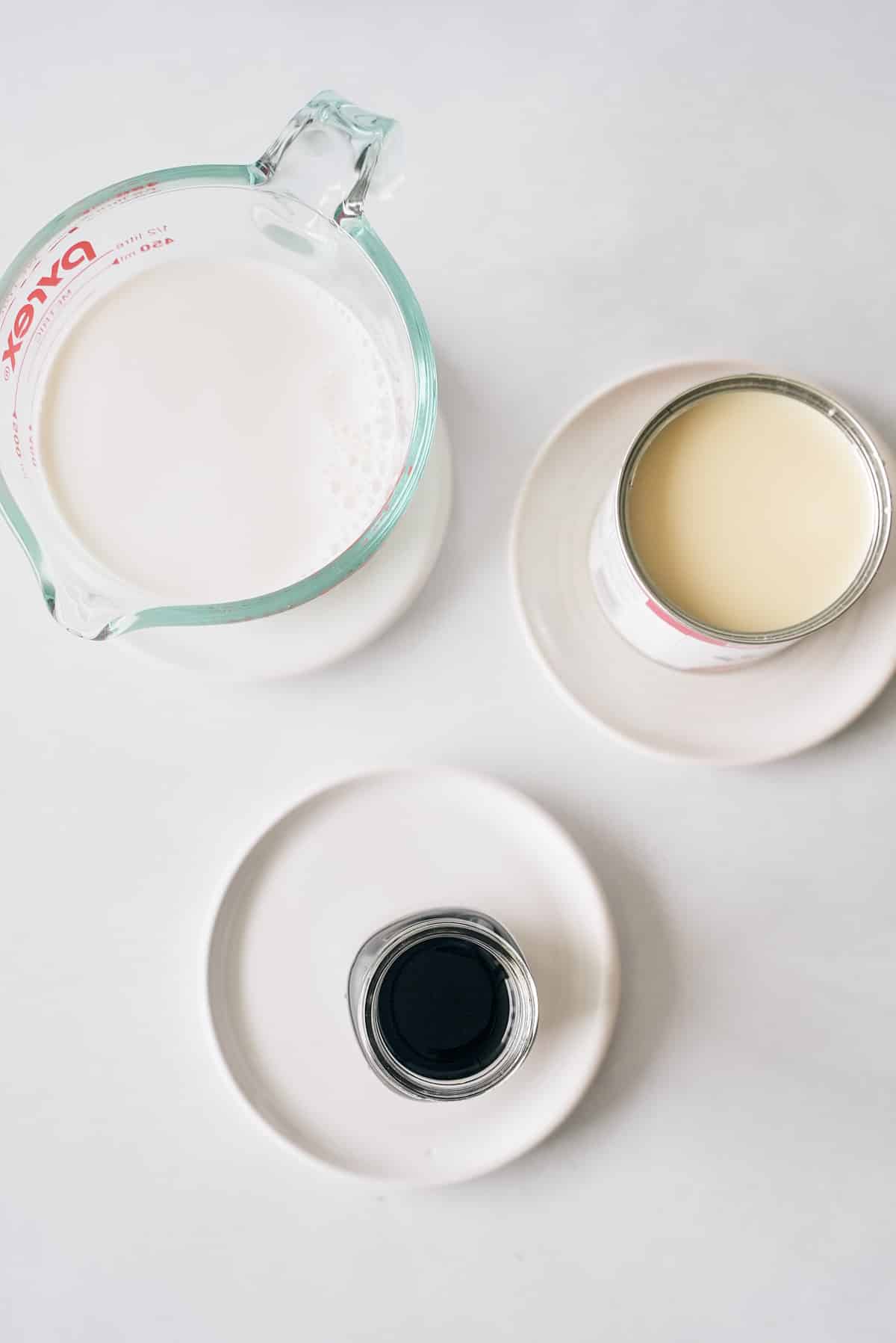 How to Make Easy DIY Coffee Creamer –