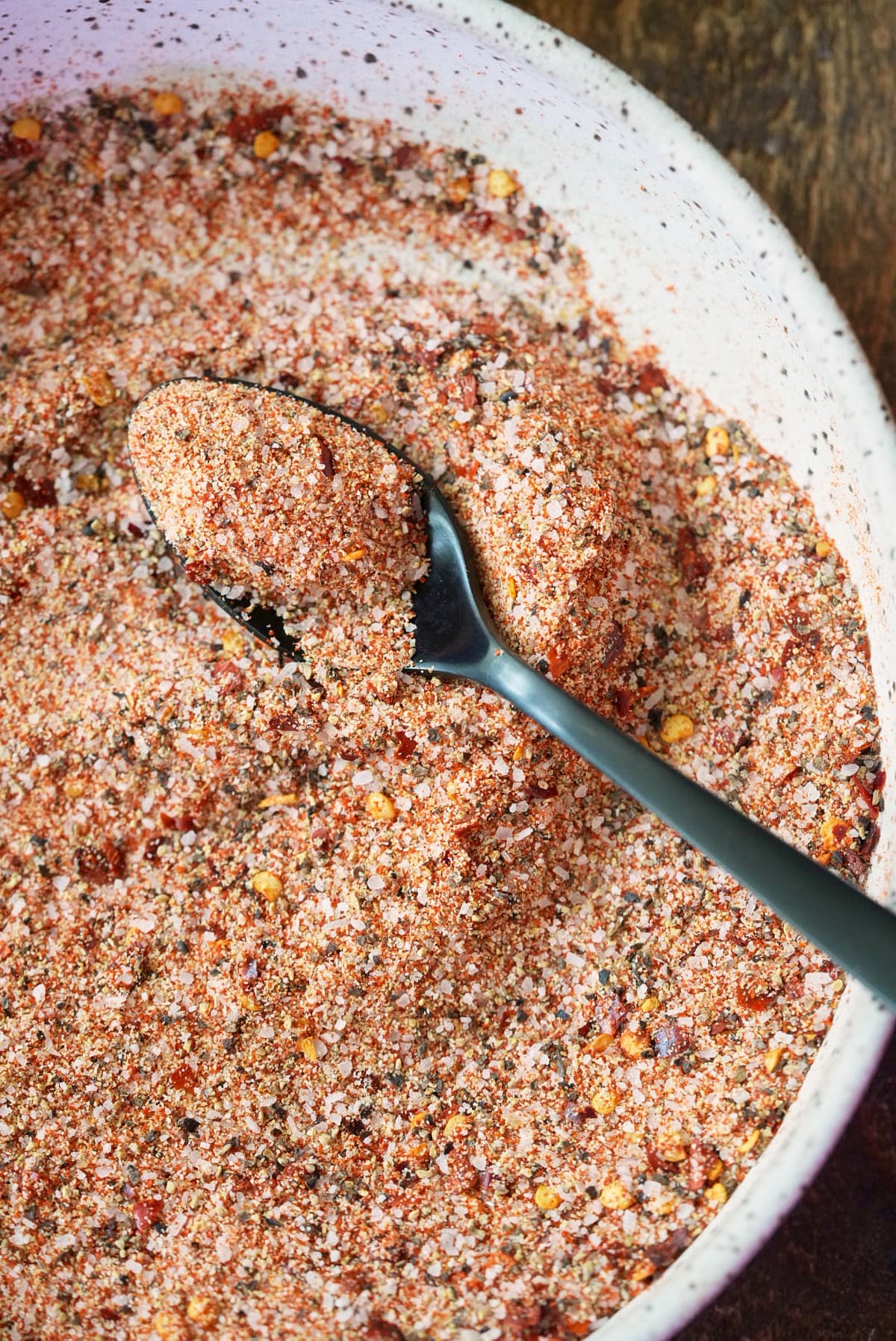 A bowl of steak seasoning.