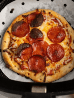 The Easiest Air Fryer Pizza