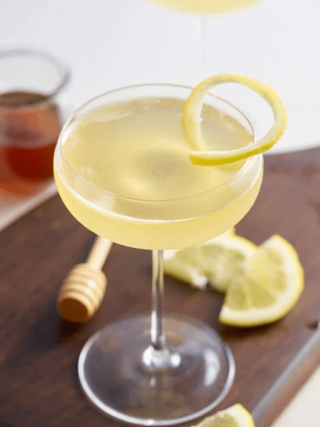 Classic Bee’s Knees Cocktail