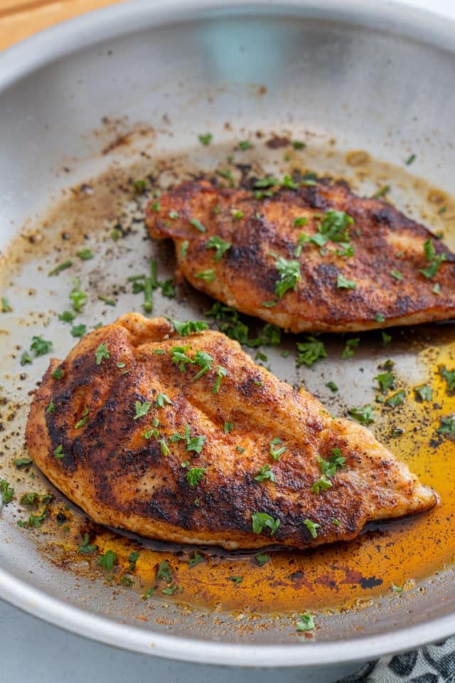 Pan Seared Chicken Breast (Juicy and Seasoned) - My Forking Life