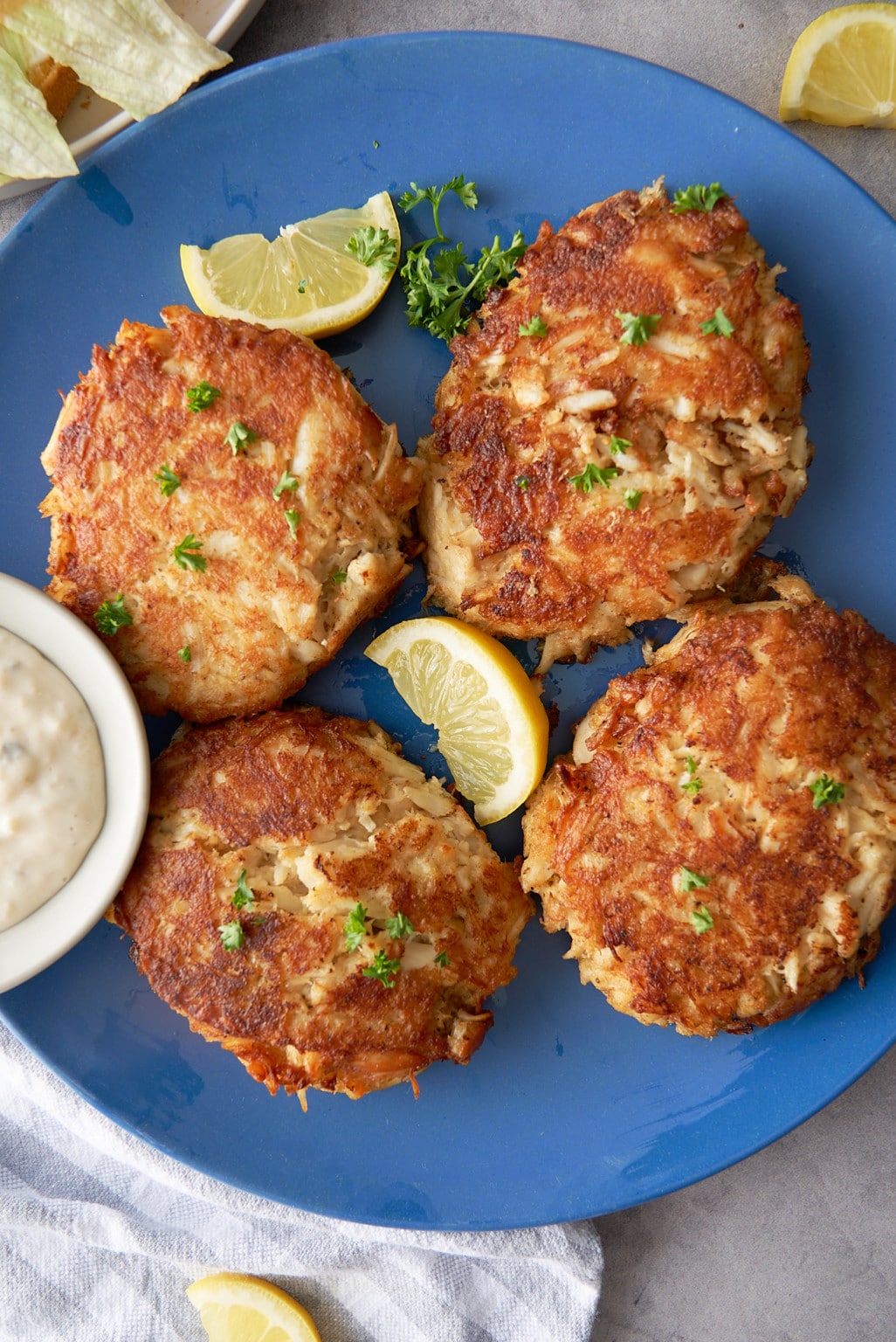 Maryland Crab Cakes Recipe (with Lump Crab and Minimal Filler) - My ...