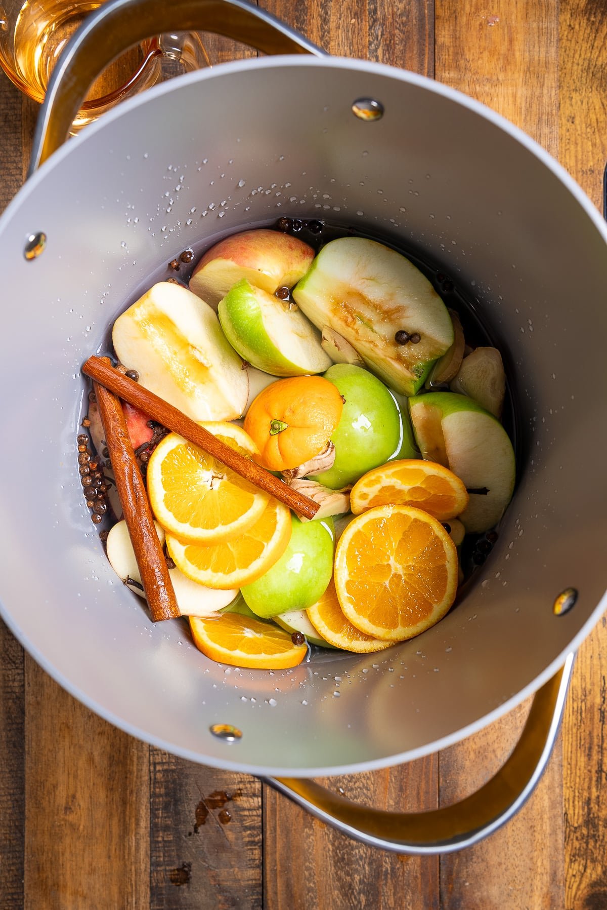 homemade apple cider recipe ingredients in stock pot