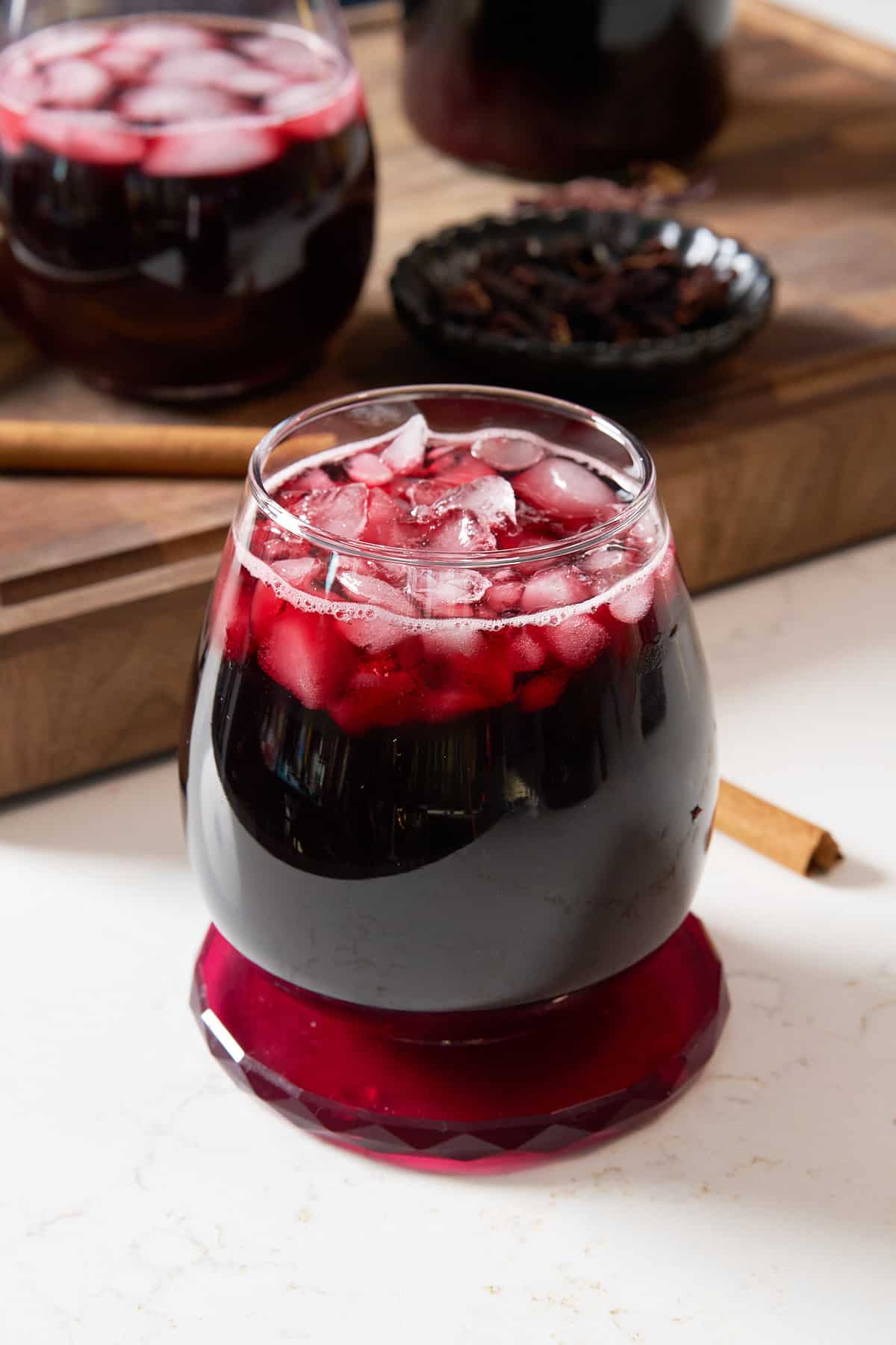 glass of sorrel with ice