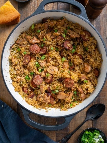 Jambalaya in pot